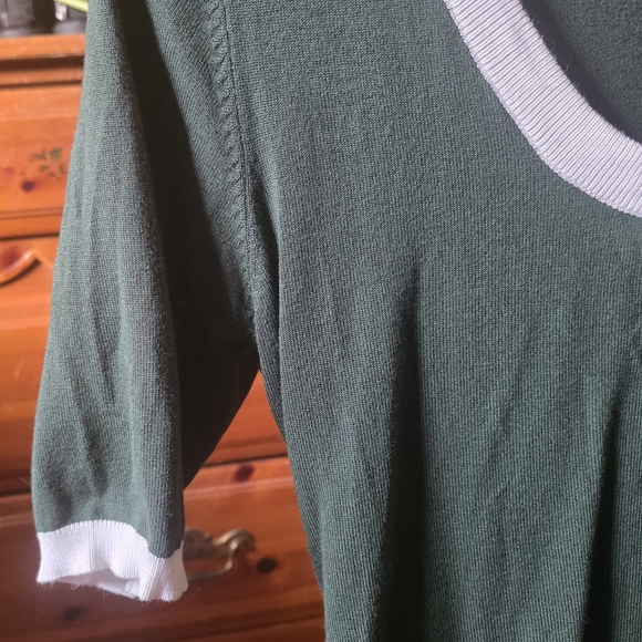 Collectif Forest Green Top with White Trim - Picture 3 of 3